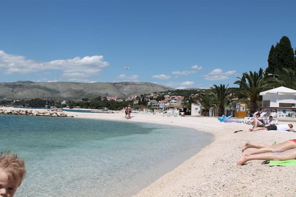 Apartment Mia - Spacious Apartment On 85 M2 With Beautiful Sea View Trogir Exteriör bild