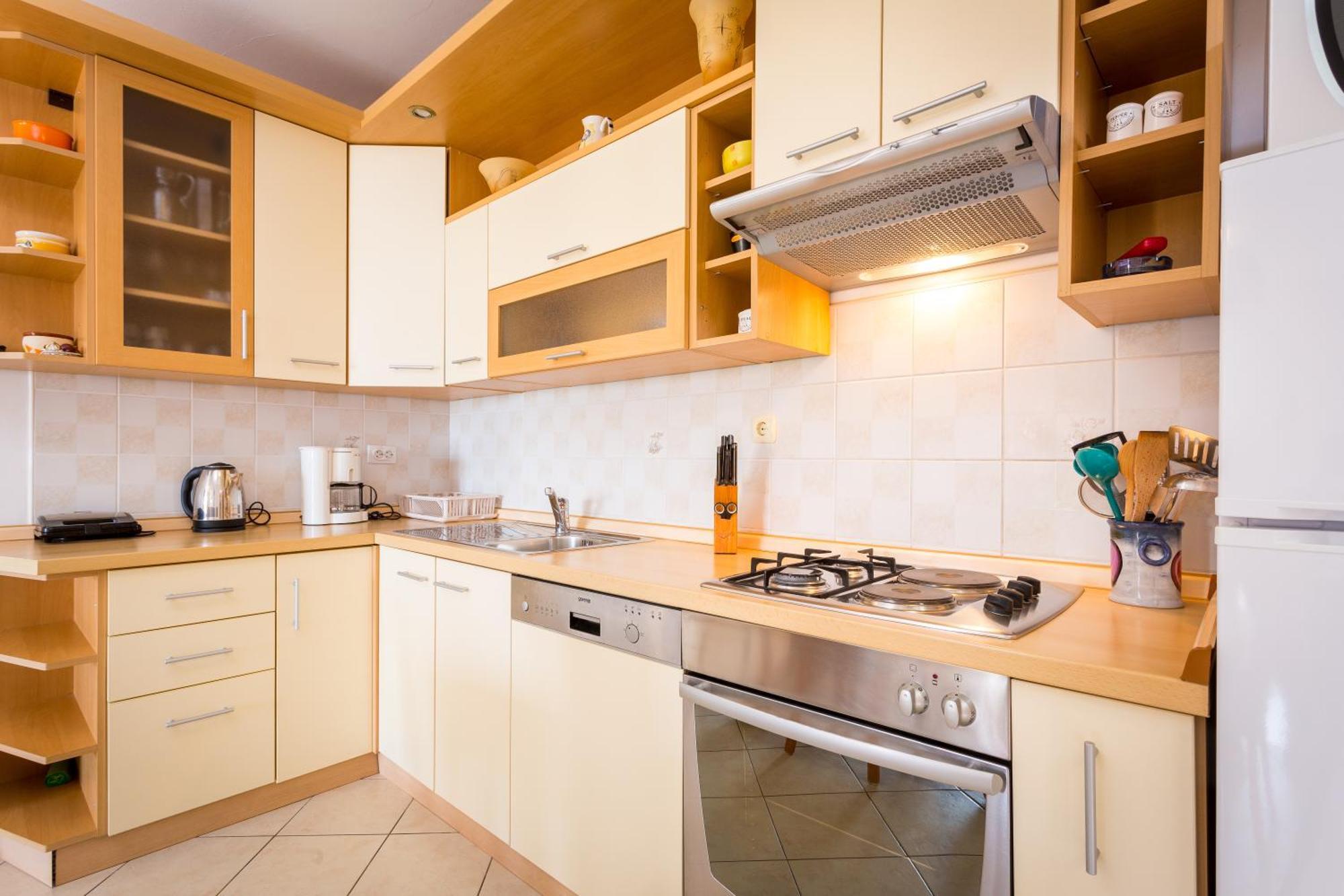 Apartment Mia - Spacious Apartment On 85 M2 With Beautiful Sea View Trogir Exteriör bild